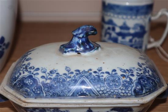 A Nanking blue and white tureen, a Chinese blue and white inverted pyriform vase and cover, Kangxi mark (a.f) and a blue and white mug